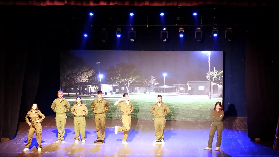רגע מתוך הפקה
